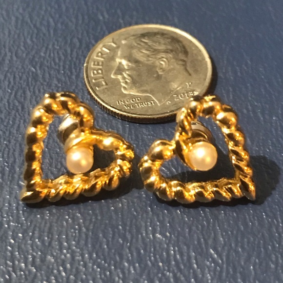 Earrings - Picture 5 of 5